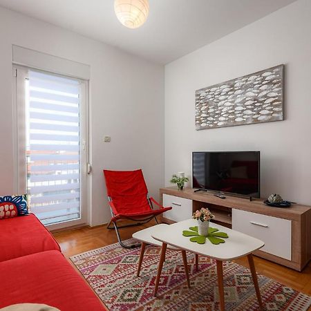 Apartment Ares 14 - Umag Center Екстер'єр фото