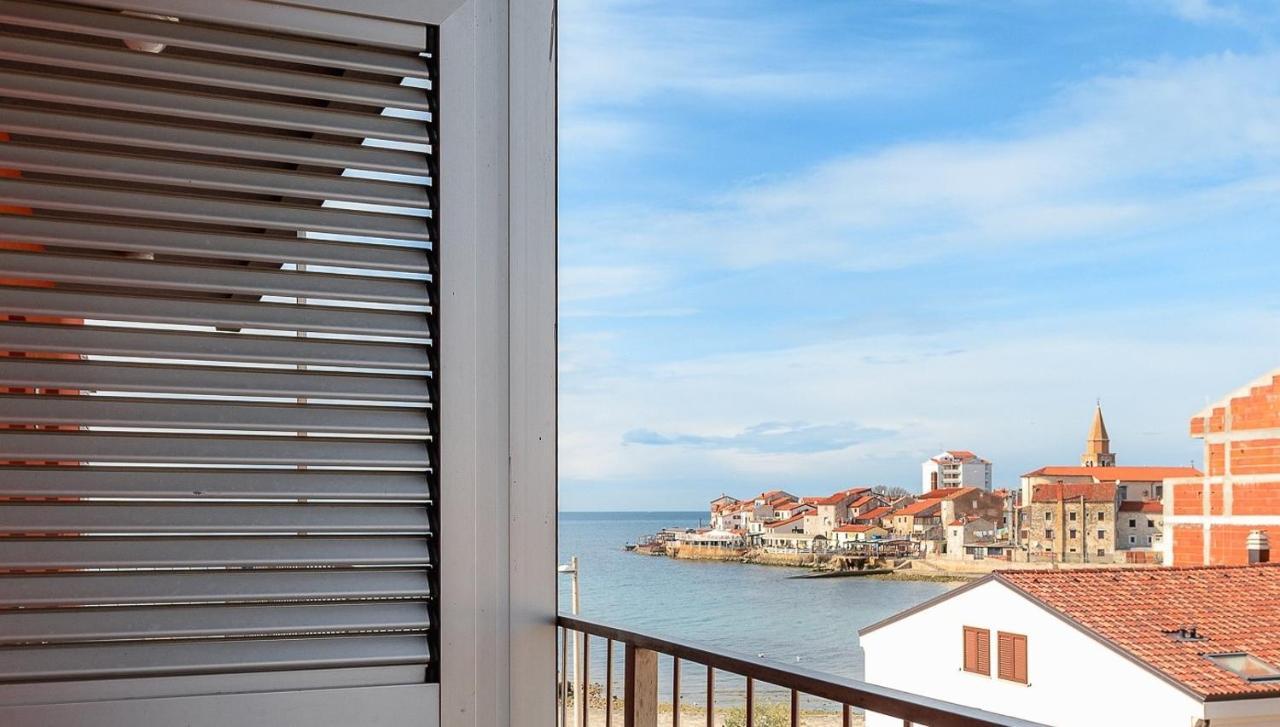 Apartment Ares 14 - Umag Center Екстер'єр фото