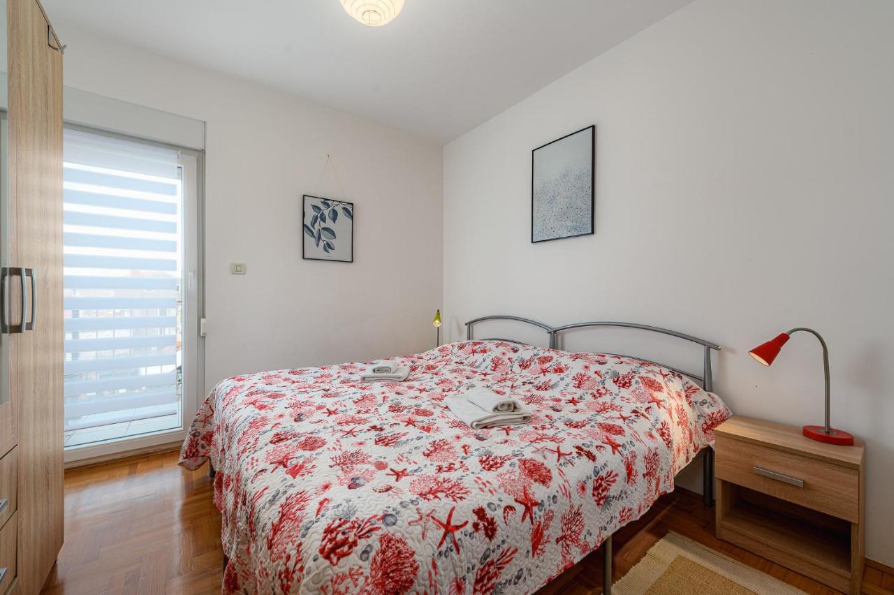 Apartment Ares 14 - Umag Center Екстер'єр фото