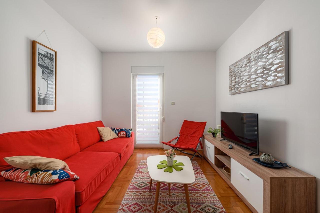 Apartment Ares 14 - Umag Center Екстер'єр фото